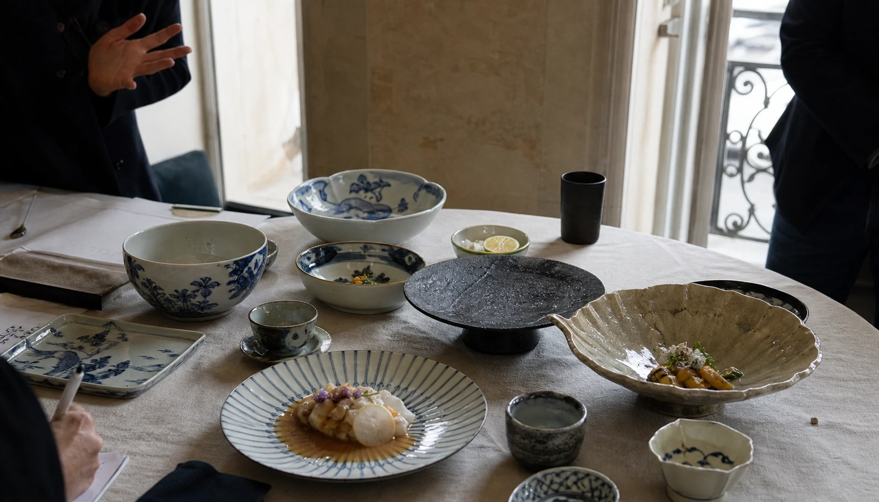 Porcelaine japonaise de Hizen présentée à Paris